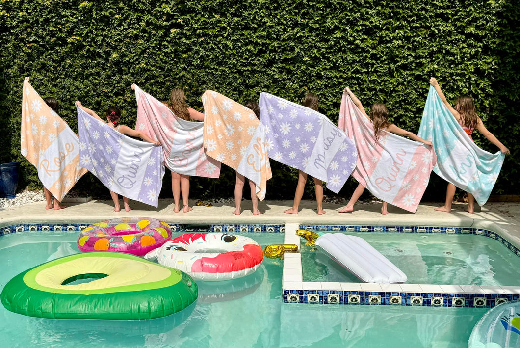 Daisy Name Beach Towel