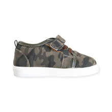 Load image into Gallery viewer, Camo Tennis Toddler Squeaky Shoe
