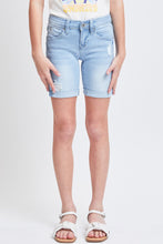 Load image into Gallery viewer, Denim Bermuda Short (light wash)
