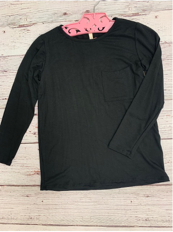 Solid Long Sleeve Pocket Tee {black}