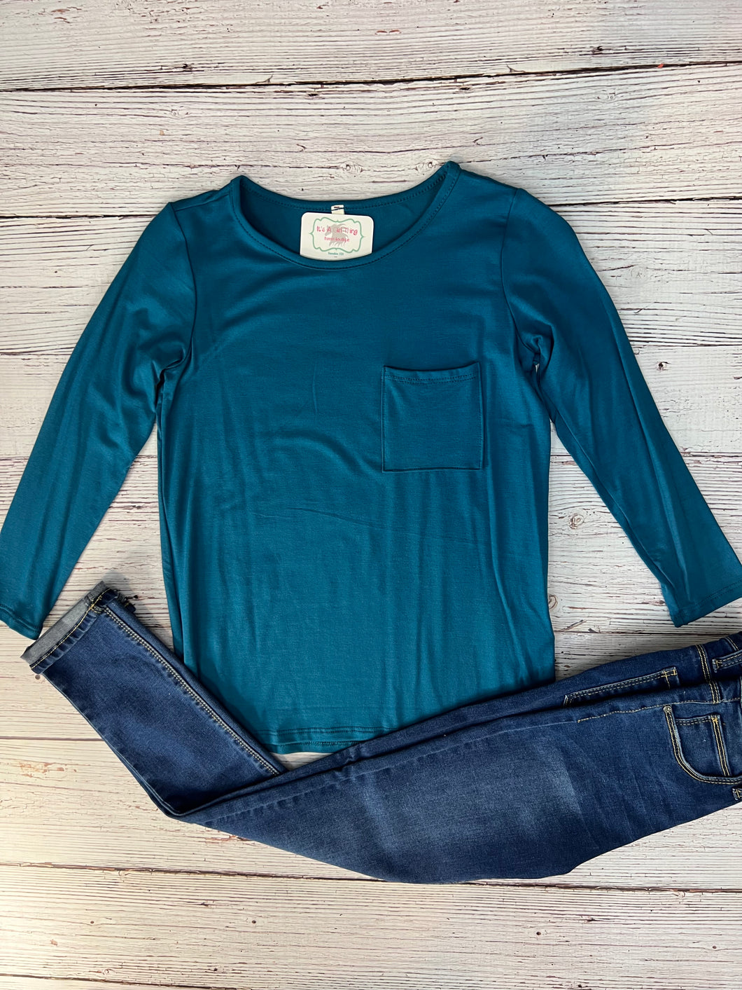 Solid Long Sleeve Pocket Tee {teal}